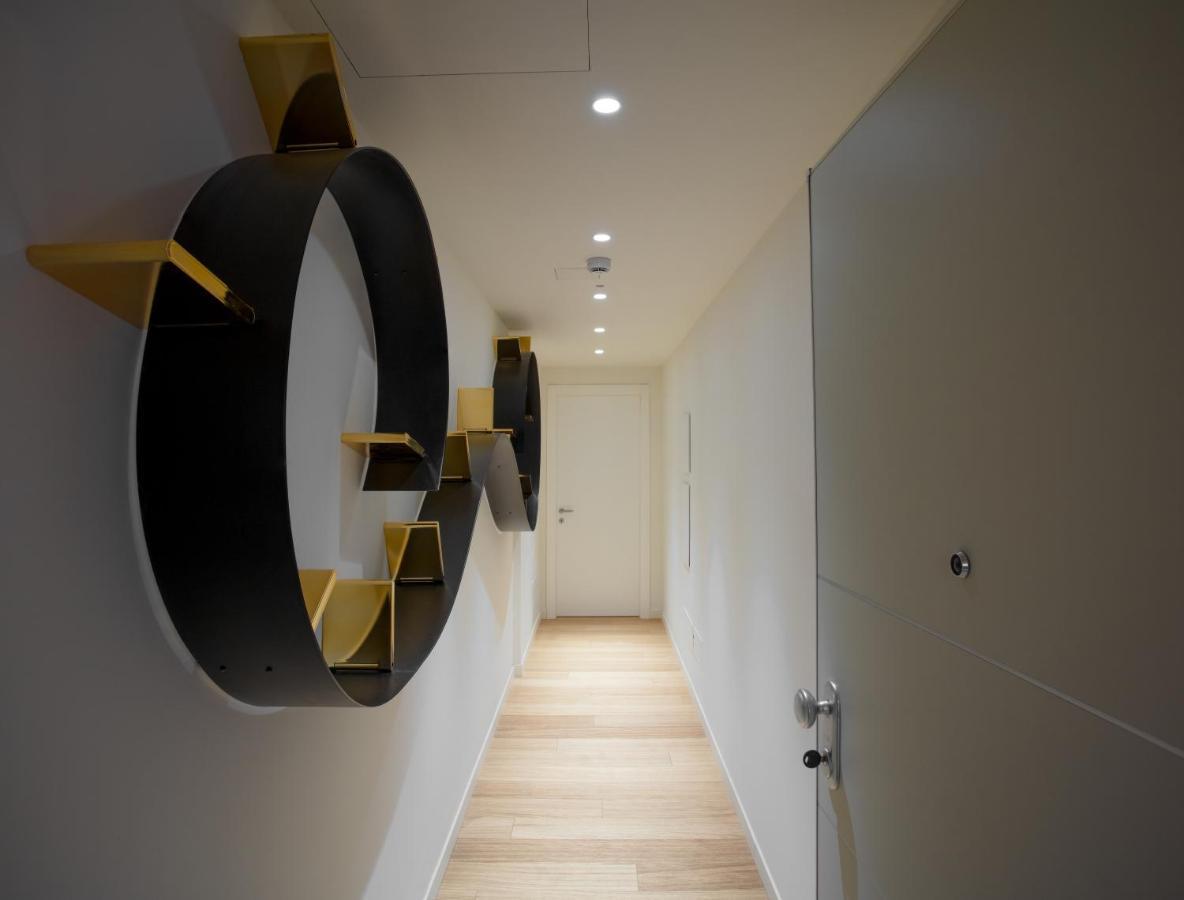 Sant'Ambrogio Apartments, Reception H24 Milan Bagian luar foto