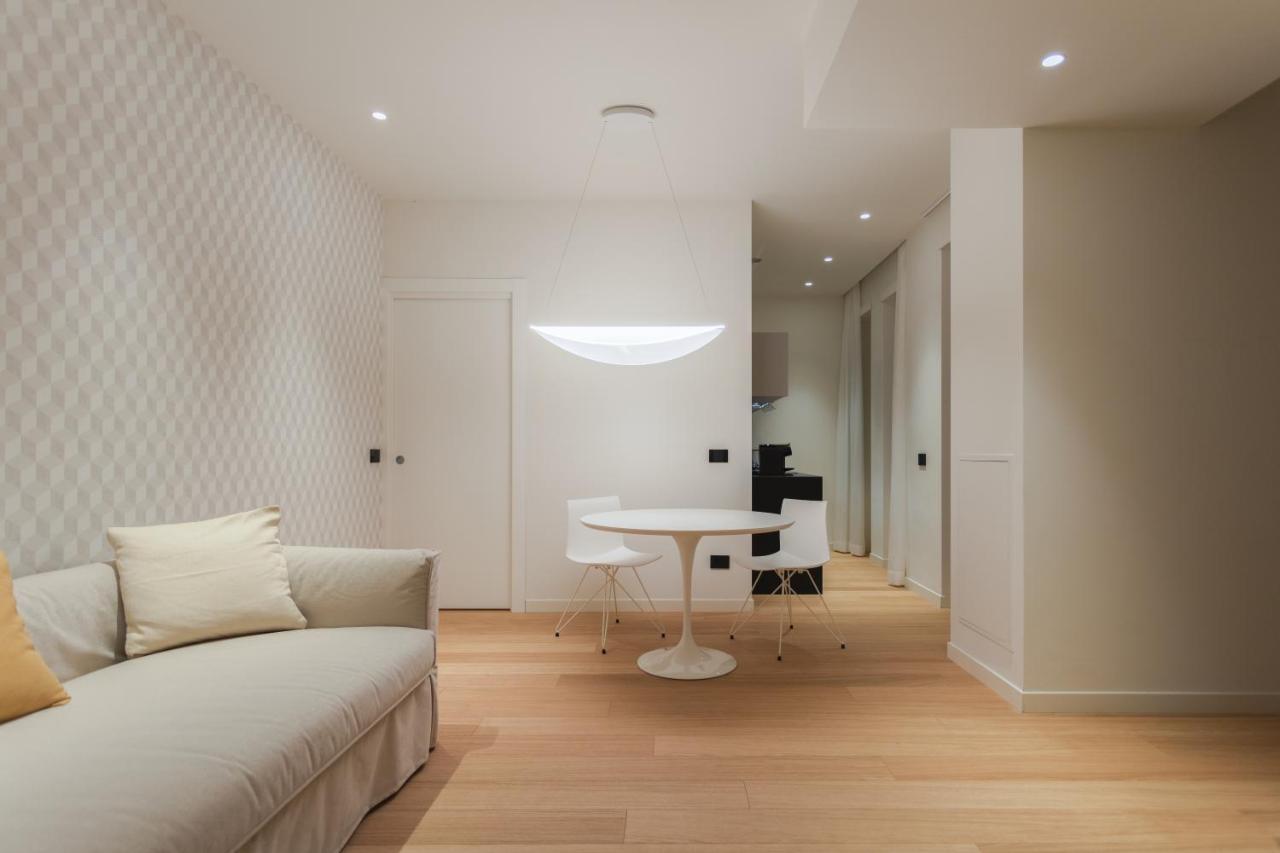 Sant'Ambrogio Apartments, Reception H24 Milan Bagian luar foto
